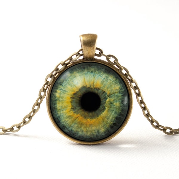 Eyeball necklace Green eye Human eyes jewellery Ophthalmologist gift Eye jewelry Gift idea Oculist gift Human eye Eyeball jewelry Emerald