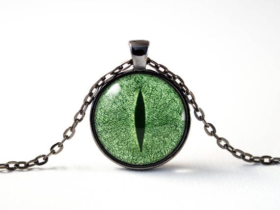 Cat eye pendant best sale