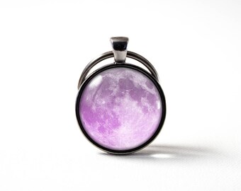 Purple full moon Keychain Moon keyring Moon jewelry Space key chain Pink moon Moon pendant Gift idea Moon art Luna key ring Gift for her