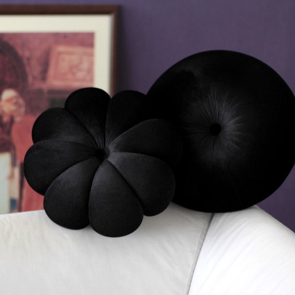 Cuscino rotondo in velluto nero e fiori