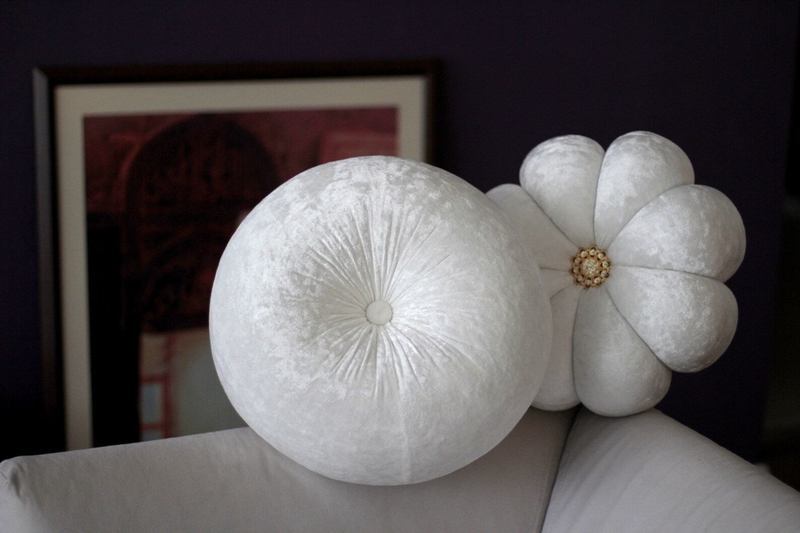 White Velvet Round & Flower Pillow Etsy