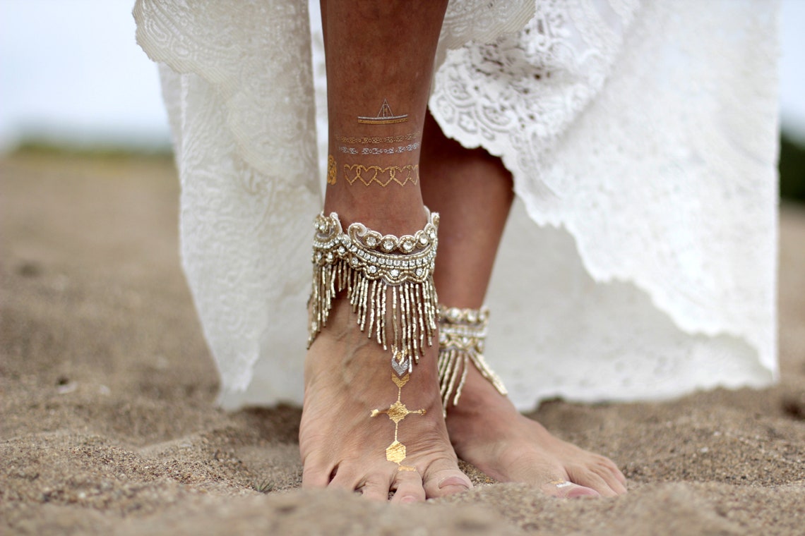 Antique gold tasseled bohemian ankle cuff barefoot | Etsy