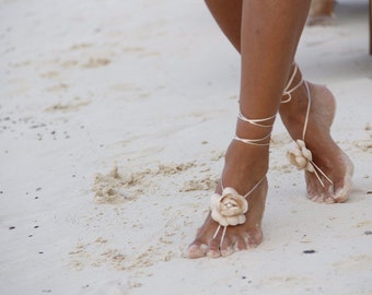 Single Champagne flower Barefoot sandals, bangle, wedding anklet, Beach wedding barefoot sandals