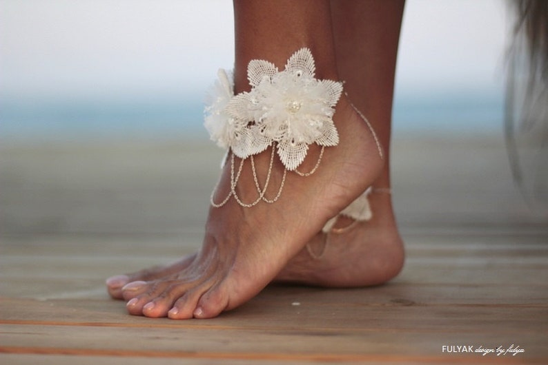 Barefoot sandal flowers tangled on chain , beach wedding barefoot sandals, bangle, wedding anklet,nude shoes,ankle cuff image 2