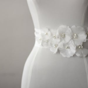 Organza bunch of flowers bridal belt, wedding dress belt, bridal sash