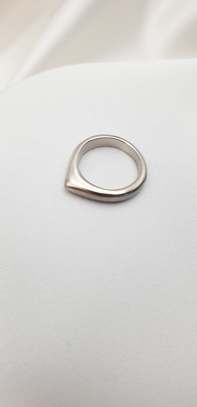 Sterling silver teardrop minimal designed stacking ring , ADALLYN Lottejewelry image 3