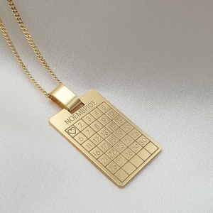 Personalized Calendar Necklace for Moms, Friends, and Couple, Lottejewelry