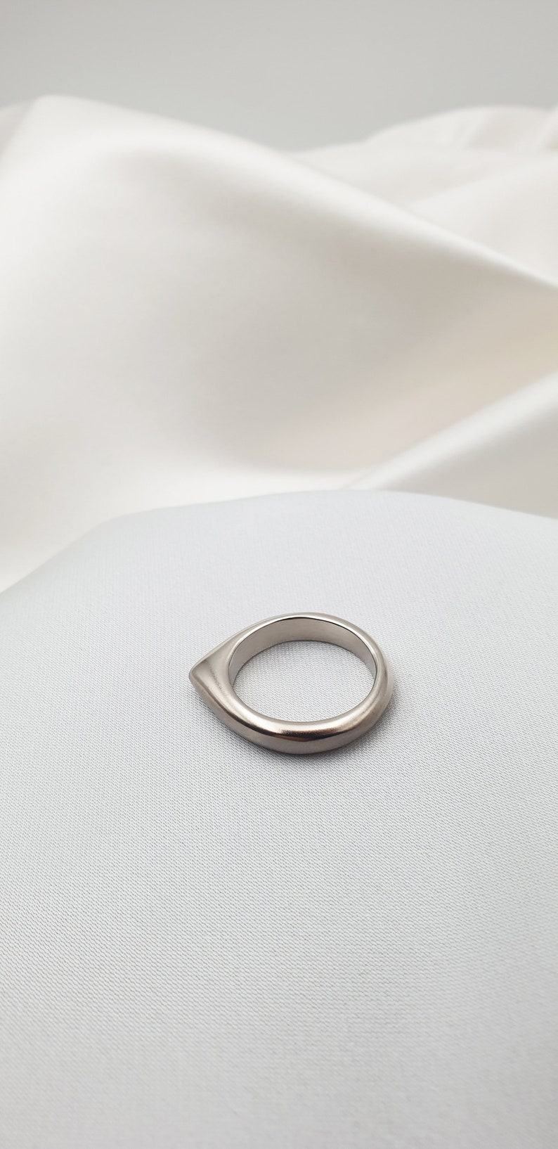 Sterling silver teardrop minimal designed stacking ring , ADALLYN Lottejewelry image 2