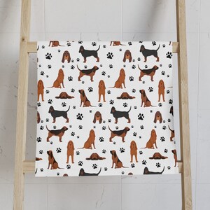 Bloodhound Hand Towel, Dog Mom Gift, Kitchen Bathroom Decorative Towel, Home Decor, Hostess Housewarming Gift, Mothers Day Gift, Tea Towel