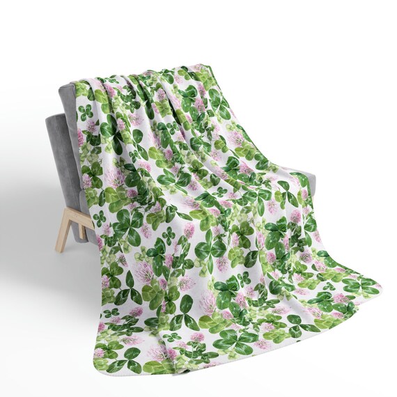Pink Clover Blanket, St Patricks Day Spring Home Decor, Floral Shamrock Throw Blanket, Velveteen Plush, Sherpa Fleece, Plant Mom Gift