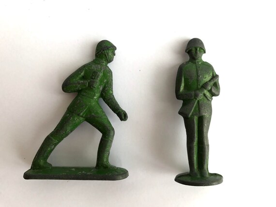 vintage toy soldiers