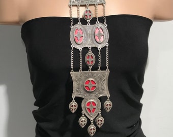 Halskette im kasachischen Stil, handgemachte Halskette, Statement-Halskette, im orientalischen Stil. Geschenk für Sie, Einzigartige Artisan Halskette, Exotische Halskette