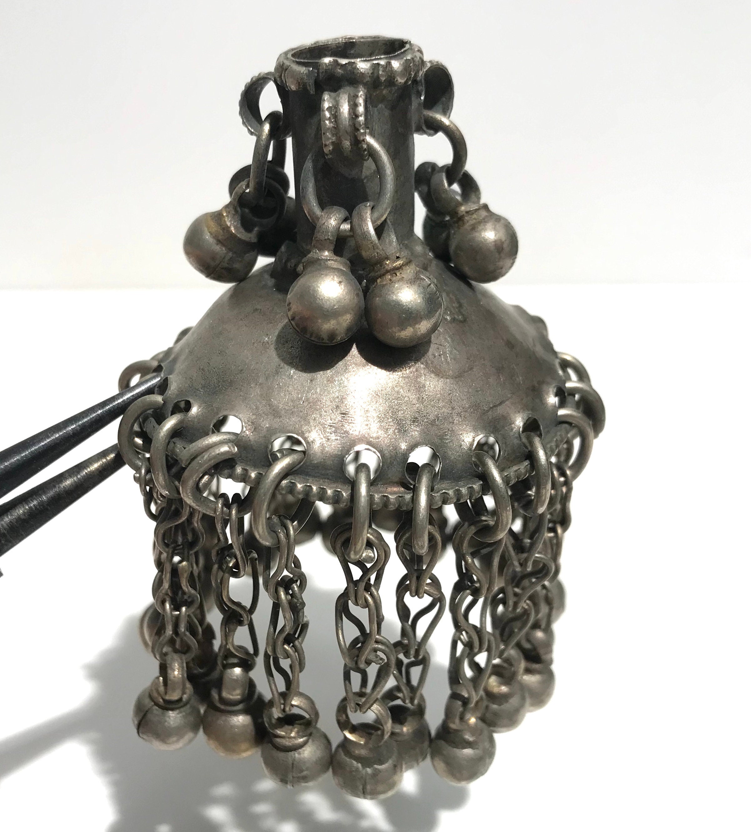 アンティーク　古代　GAZA 8枚セット ヴィンテージメタルタッセル：クチ族の装飾品 - Etsy 日本