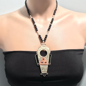 Tribal Berber Necklace, Tuareg Necklace, Moroccan Berber Necklace, Tribal Jewelry , Berber Necklace , Vintage Twareg Berber Tribal Jewelry,