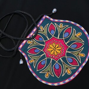 Embroidered Side Bag , Embroidered Handbag ,  Shoulder Bag ,  Tapestry  Embroidered Side Bag , Vintage Design Bags