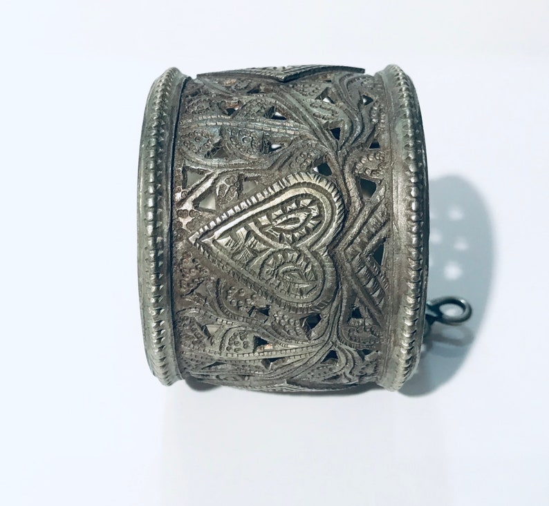 Vintage Bracelet Antique Bracelet,Bangle,Kuchi Jewelry,Statement Cuff,vintage Bracelet,gypsy-Ethnic-hippy-kuchee-Nomadic-boho jewelry shop
