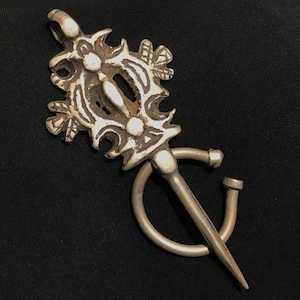 Fibula  Pendant , Moroccan Fibula, Traditional Brooch , Classic Cloak Pin , Vintage Jewelry Pin ,Numismatic Brooch