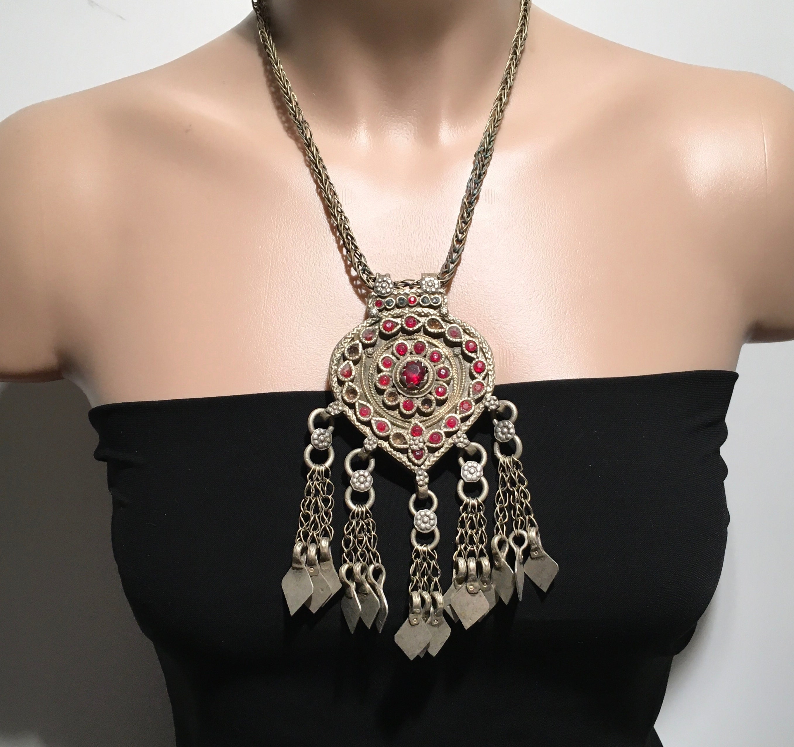 ヴィンテージ クチ族のネックレス：アフガニスタンのハンドメイド民族