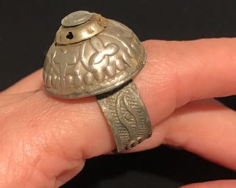 Vintage Kuchi Tribe Ring, Size 10, Bohemian Metal Glass Jewelry