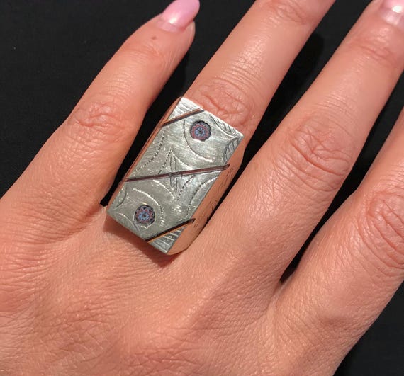 【モロッコ直輸入】トゥアレグ族高純度　シルバーアクセサリー モロッコ直輸入】トゥアレグ族 シルバーアクセサリー モロッコ直輸入