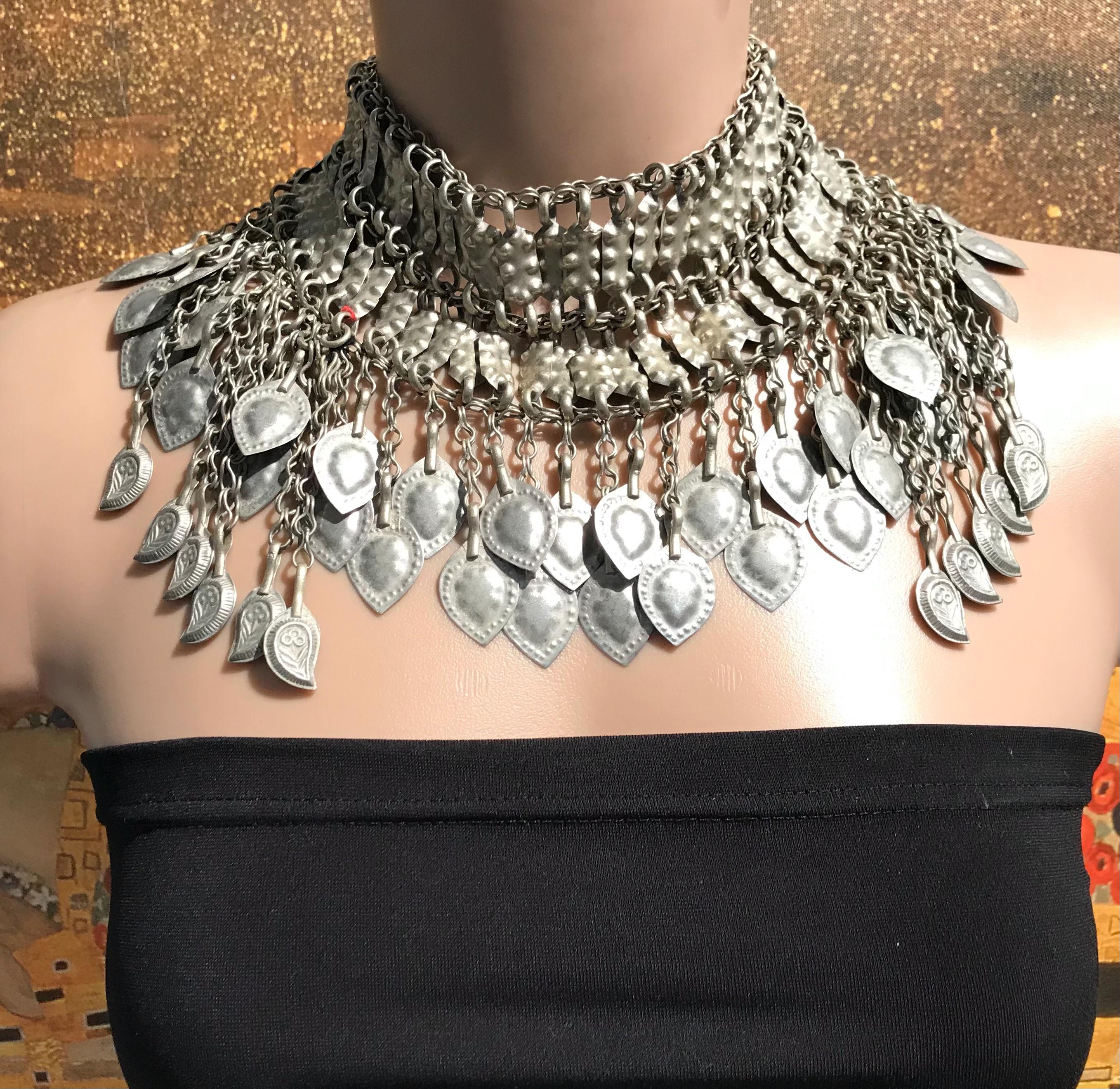 アンティークチョーカー、トライバルネックレス - クチジュエリー