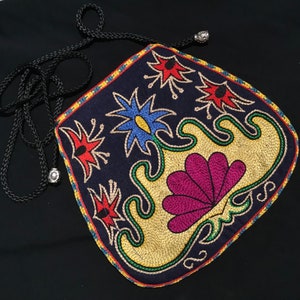 Embroidered Side Bag , Embroidered Handbag ,  Shoulder Bag ,  Tapestry  Embroidered Side Bag , Vintage Design Bags