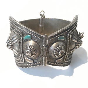 Vintage Berber Tribal Bracelet: Yemen Handmade Enamel Jewelry