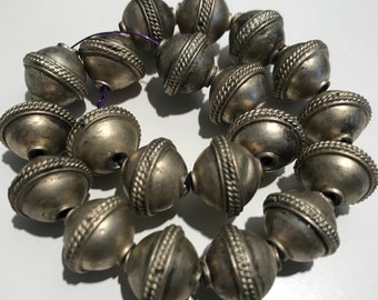 Beads,20PCS Old Beads, finding,Jewelry Beading Supplies,Vintage Bead Suppliers,Tribal Components,Craft Supplies