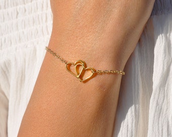 Bracelet double coeur avec initiales personnalisées | sœurs, meilleures amies, bracelet pour couple | Cadeau mère fille | Amitié | Cadeau de Saint-Valentin