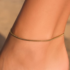 Snake Chain Anklet • Herringbone Chain Ankle Bracelet in Gold or Silver Stainless Steel • Waterproof and Tarnish Resistant Anklet