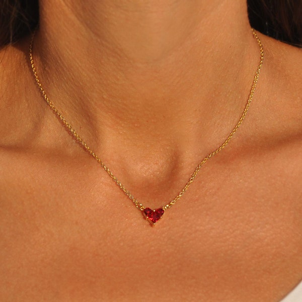 Collier coeur rouge | Collier Dainty CZ, bijoux délicats de coeur rouge, cadeau de Saint Valentin, collier d'amour minimaliste, cadeau de bijoux pour elle