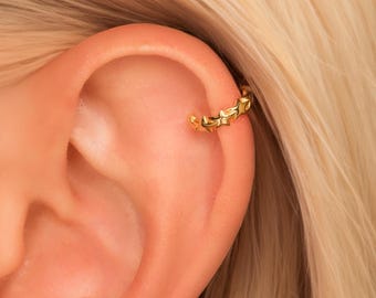 Gold Starburst Ear Cuff • No Piercing • Earcuff Earring with Stars • 18K Gold Vermeil