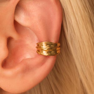 Boucles d'oreilles épaisses et irrégulières • Aucun piercing requis • Or 18 carats vermeil ou argent sterling