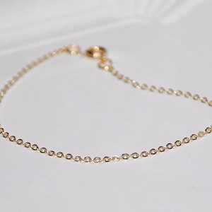 Gold Chain Bracelet | Basic Chain Bracelet, Gold Bracelet, Thin Chain Bracelet, Dainty Bracelet, Layering Bracelet, Simple Plain Chain