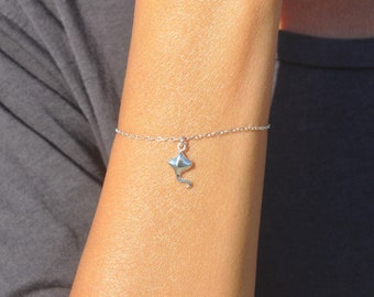 Stingray Bracelet - Sterling Silver Stingray Bracelet - Tiny Stingray Bracelet - Personalized Stingray Bracelet with Custom Initial