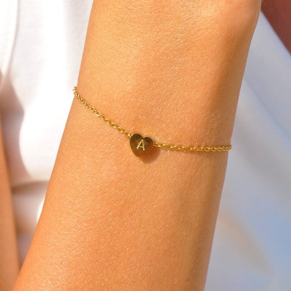 Gold Heart Bracelet | Initial Heart Bracelet, Gold Bracelet, Personalized Bracelet, Letter Bracelet, Gift for Her, Bridesmaid Gift SM-17