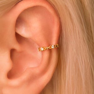 Bijou d'oreille délicat en diamants • Aucun piercing requis • Boucle d'oreille fine pavée • Or vermeil 18 carats ou argent sterling