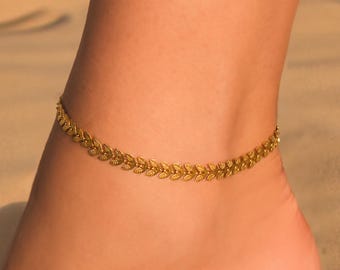 18K Gold Chevron Anklet | Arrow Chain Foot Jewelry, Textured Leaf Wheat Chain, Water & Tarnish Resistant, SEA SIDE MOTIFS