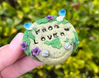 Mossy Frog - "FROG LOVER" - with glow-in-the-dark mushrooms!! | Handmade Polymer Clay Figurine
