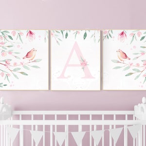 Lámina infantil con diseño de pájaros florales: decoración para habitación de niña