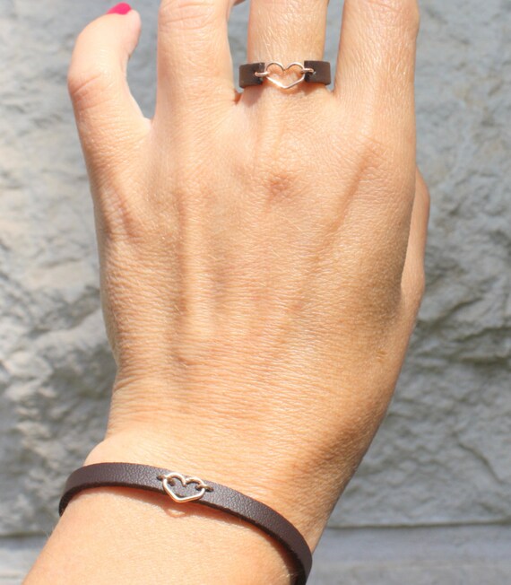 bague or et cuir bague or et cuir