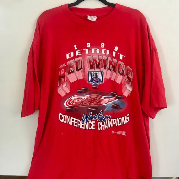 red wings t shirt vintage