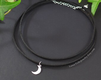 Witchy moon choker necklace, crescent moon necklace, leather choker black, double necklace with moon