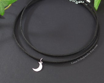 Witchy moon choker necklace, crescent moon necklace, leather choker black, double necklace with moon