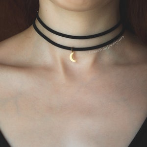 Witchy Choker Kette mit goldenem Mondanhänger, schwarze Choker Kette mit Mond, Wickelkette, Mondchoker, witchy Schmuck, Mond Kette Bild 2