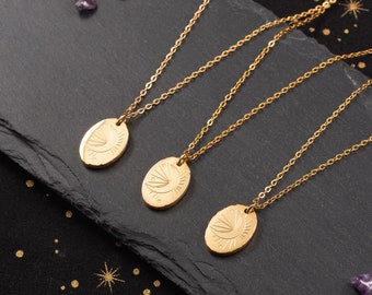 Goldene Halskette mit Mondanhänger 14K vergoldeter Edelstahl, Gold Amulett Kette größenverstellbar, spiritueller Schmuck
