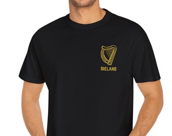 Unisex Garment-Dyed T-Shirt mit kultiger irischer Harfe und “Ireland” - Gaelic Roots Kollektion
