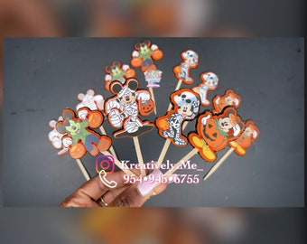 Mickey Mouse Halloween cupcake toppers