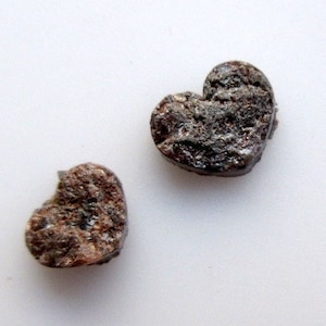 1 Piece 5mm To 6mm Red Color Heart Shaped Natural Diamond, Natural Raw Rough Diamond For Jewelry - DD17