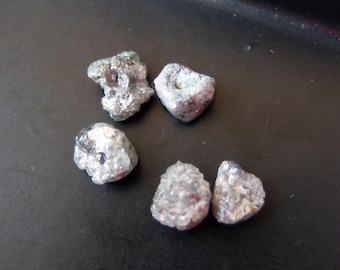Grauer Diamant, Rohdiamant, Rohdiamant, Natürlicher Diamant ungeschliffen, 1 Stück, 5 mm ca